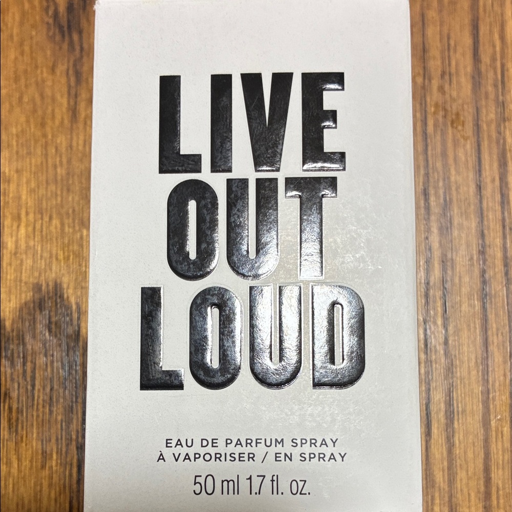 Live Out Loud Eau de Parfum Spray
